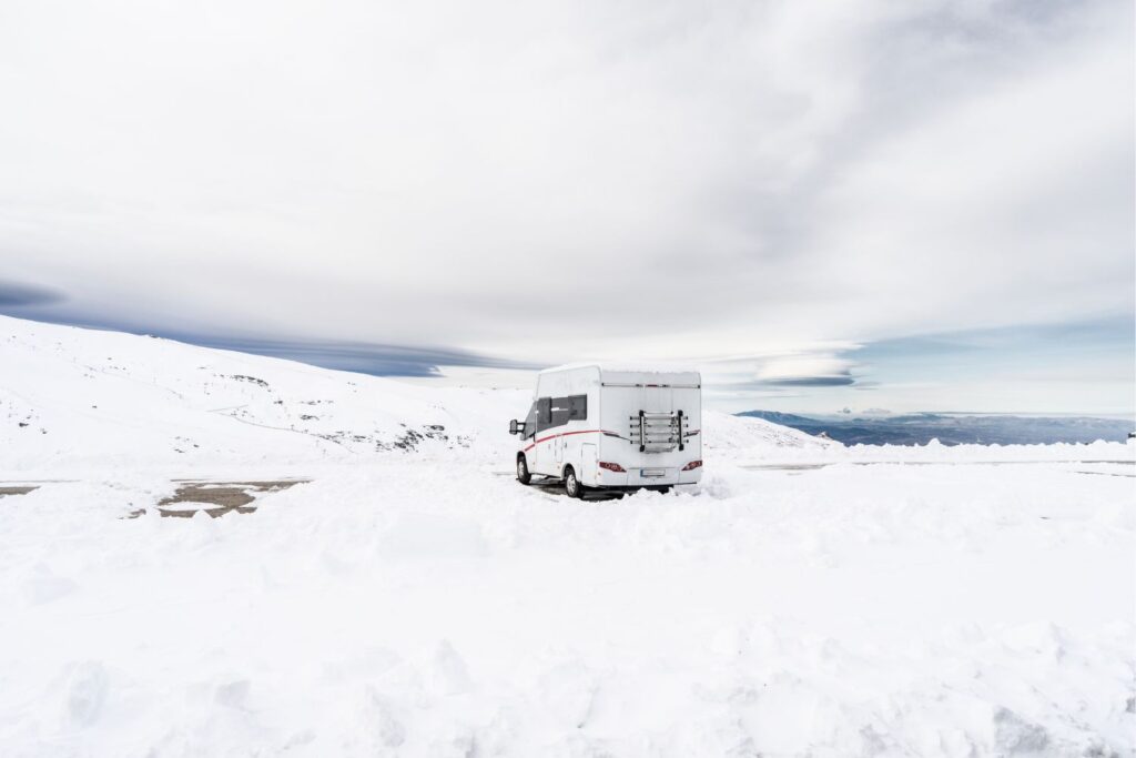 Destinos de inverno - viagem de trailer para casal