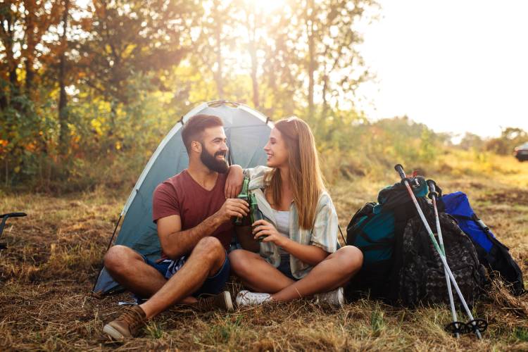 Como Reduzir o Impacto Ambiental e Manter a Conservação Durante Viagens de Camping em Casal